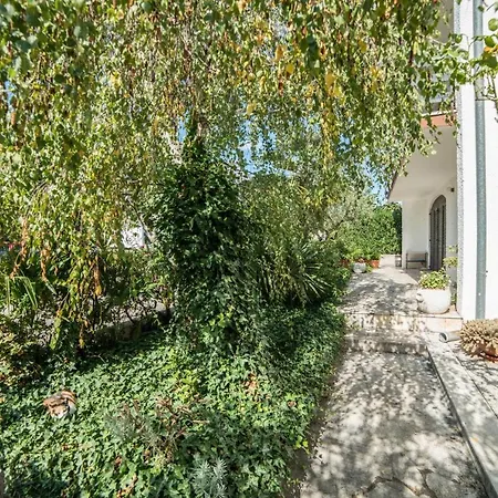 Gostinjska kuća Apartments Rupec Parenzo 3*